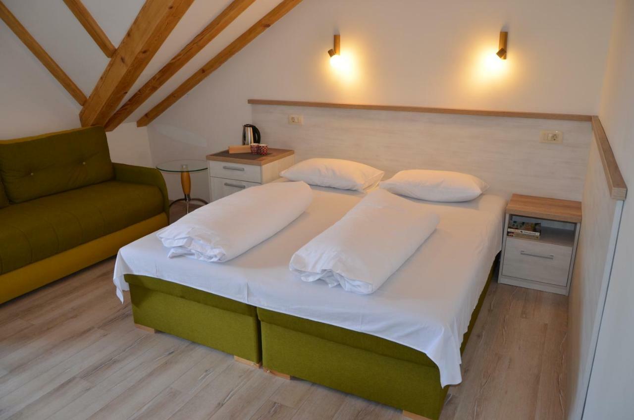 Max Apartment โคลาชิน ภายนอก รูปภาพ
