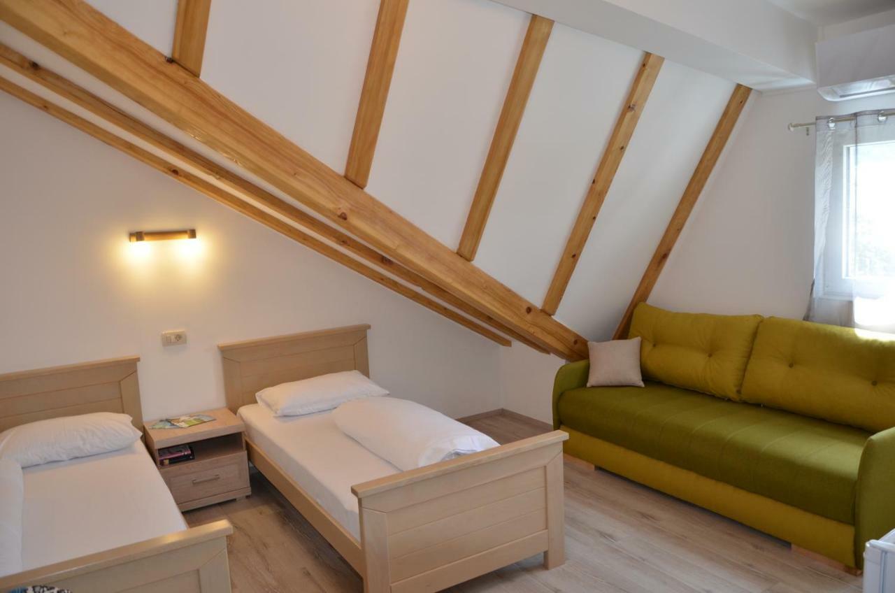 Max Apartment โคลาชิน ภายนอก รูปภาพ